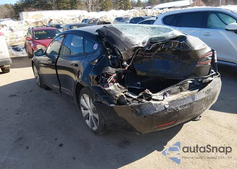 2021 Tesla Model S Long Range Dual Motor All-Wheel Drive/Long Range Plus Dual Motor All-Wheel Drive z USA, uszkodzony, nr VIN 5YJSA1E2XMF426534